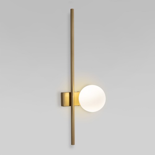Настенный светильник с матовым плафоном 503052 латунь Eurosvet