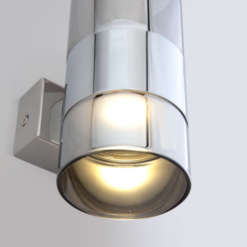 Настенный светодиодный светильник со стеклянным плафоном 40021/1 LED хром/дымчатый Eurosvet