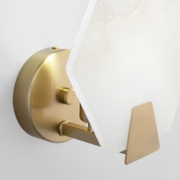 Настенный светильник с мраморным рассеивателем 60158/1 латунь Eurosvet