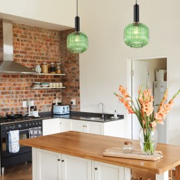 Подвесной светильник со стеклянным плафоном 50182/1 зеленый Eurosvet