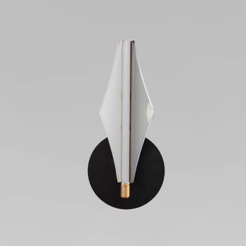 Настенный светодиодный светильник 303054 LED латунь Eurosvet