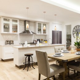 Подвесной светильник со стеклянным плафоном 50085/1 золото Eurosvet