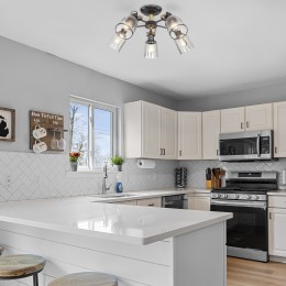 Потолочная люстра в стиле лофт 70111/5 черный Eurosvet