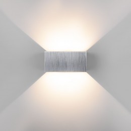 Уличный настенный светодиодный светильник WINNER DOUBLE LED IP54 35137/W алюминий Elektrostandard