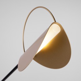 Напольный светильник в стиле лофт 01143/1 черный/золото Eurosvet