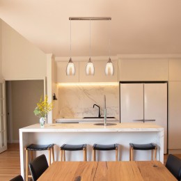 Подвесной светильник со стеклянными плафонами 50285/3 золото Eurosvet