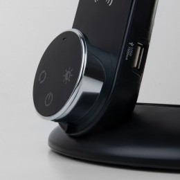 Настольный светодиодный светильник с сенсорным управлением и индукционной зарядкой 80428/1 черный Eurosvet