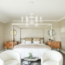 Подвесная люстра с хрусталем 60018/6 белый с золотом Eurosvet