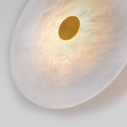 Светодиодный настенный светильник с мраморным рассеивателем 40341 LED латунь Eurosvet