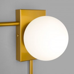 Настенный светильник со стеклянным плафоном 40035/1 золото Eurosvet