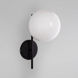 Настенный светильник со стеклянным плафоном 60147/1 черный Eurosvet