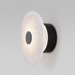 Светодиодный настенный светильник с мраморным рассеивателем 40340 LED черный Eurosvet