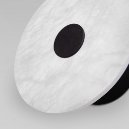 Светодиодный настенный светильник с мраморным рассеивателем 40340 LED черный Eurosvet