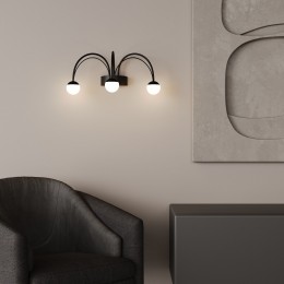 Настенный светодиодный светильник 90031/3 черный Eurosvet