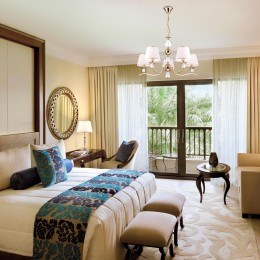 Настольный светильник с тканевым абажуром 01071/1 золото Eurosvet