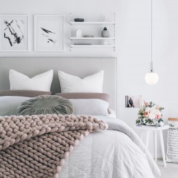 Подвесной светильник со стеклянным плафоном 50158/1 белый Eurosvet