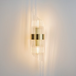 Настенный светильник (бра) Maytoni Frame MOD174WL-02G